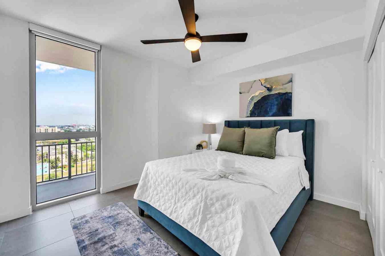 Amazing 3 Bed Unit In Dwntwn Miami With Free Parking Lejlighed Eksteriør billede