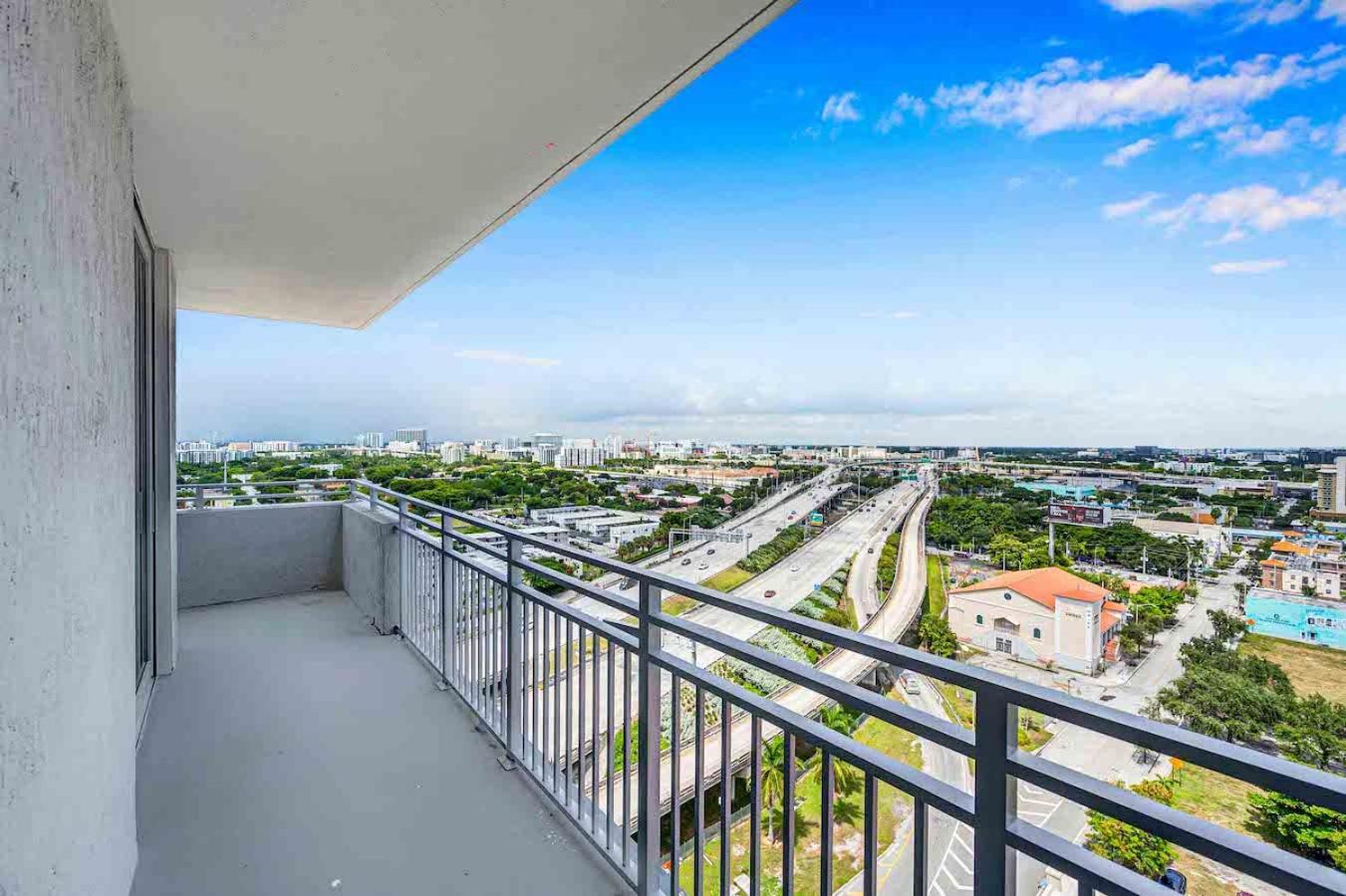 Amazing 3 Bed Unit In Dwntwn Miami With Free Parking Lejlighed Eksteriør billede