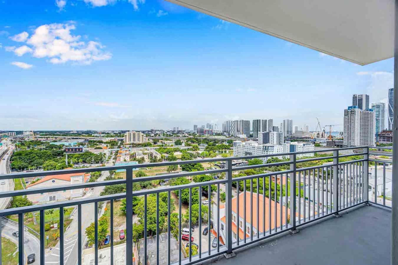 Amazing 3 Bed Unit In Dwntwn Miami With Free Parking Lejlighed Eksteriør billede
